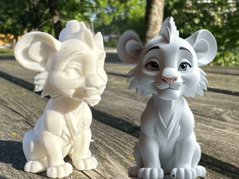 Young Simba DeskBuddy