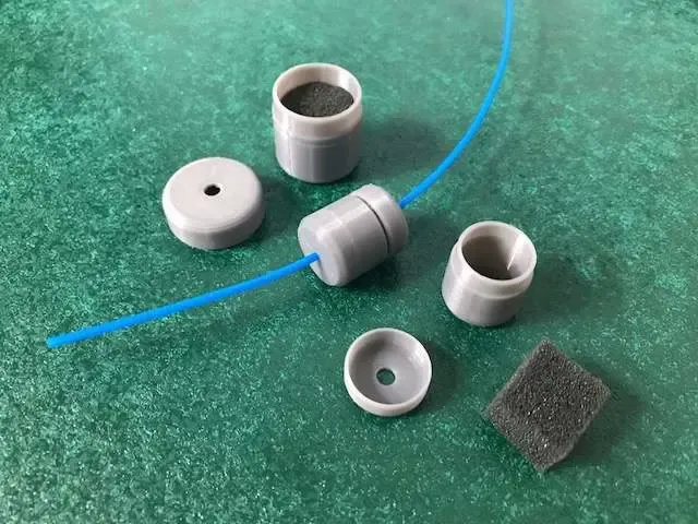 ユニバーサルフィラメントフィルターまたはダストフィルター（1.75mm用）