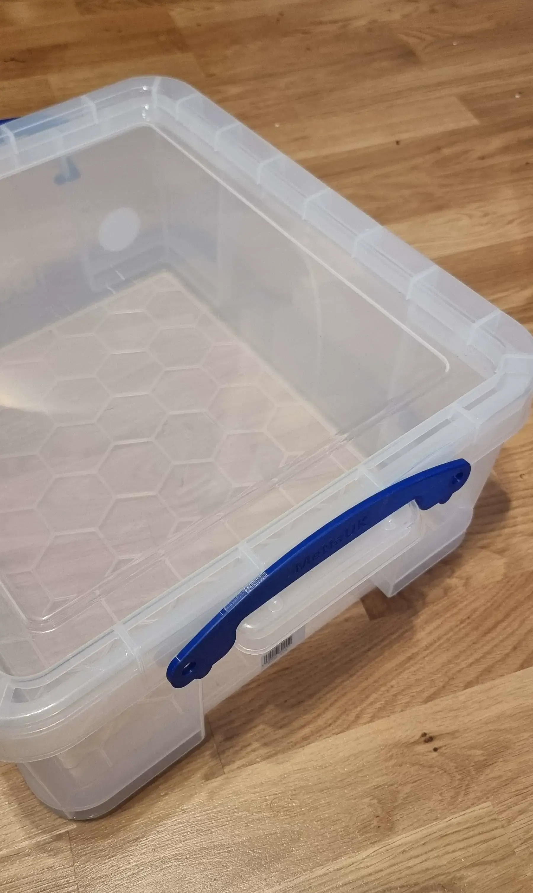 Really Useful Box lid latch clip