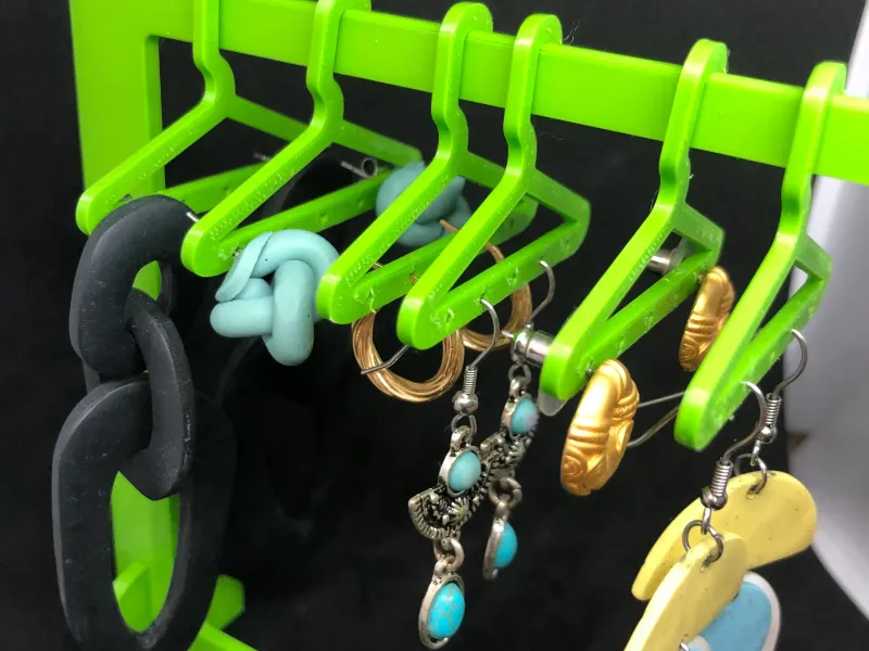 EARRING RACK