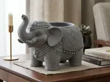 elephant vase-0