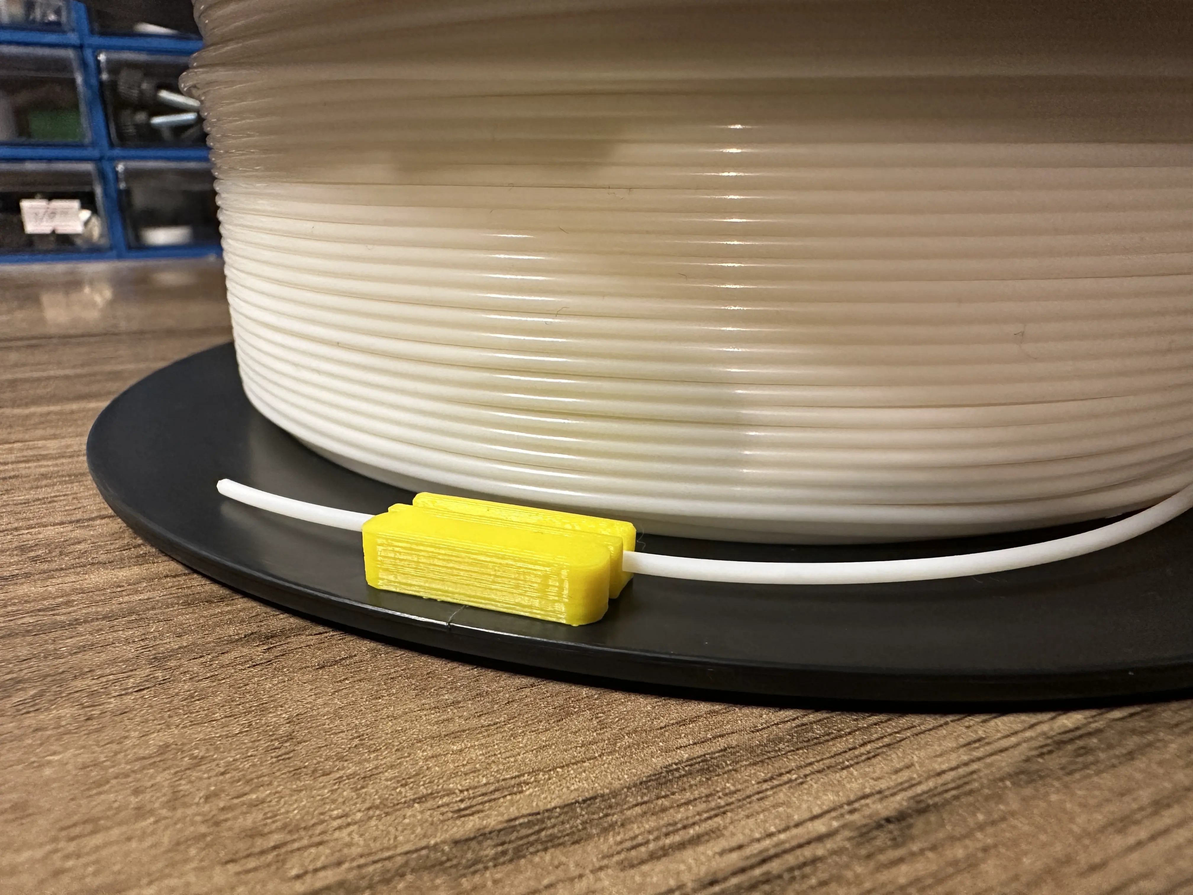 Filament Clip v5 / For Only Esun Spools