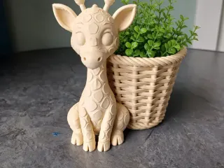 Cute Giraffe Planter