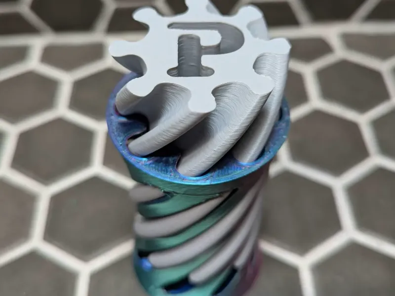 Spiraal Wervel Fidget Letter P - Doorgangsspeelgoed 180 graden