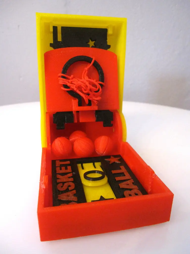Pocket basketball