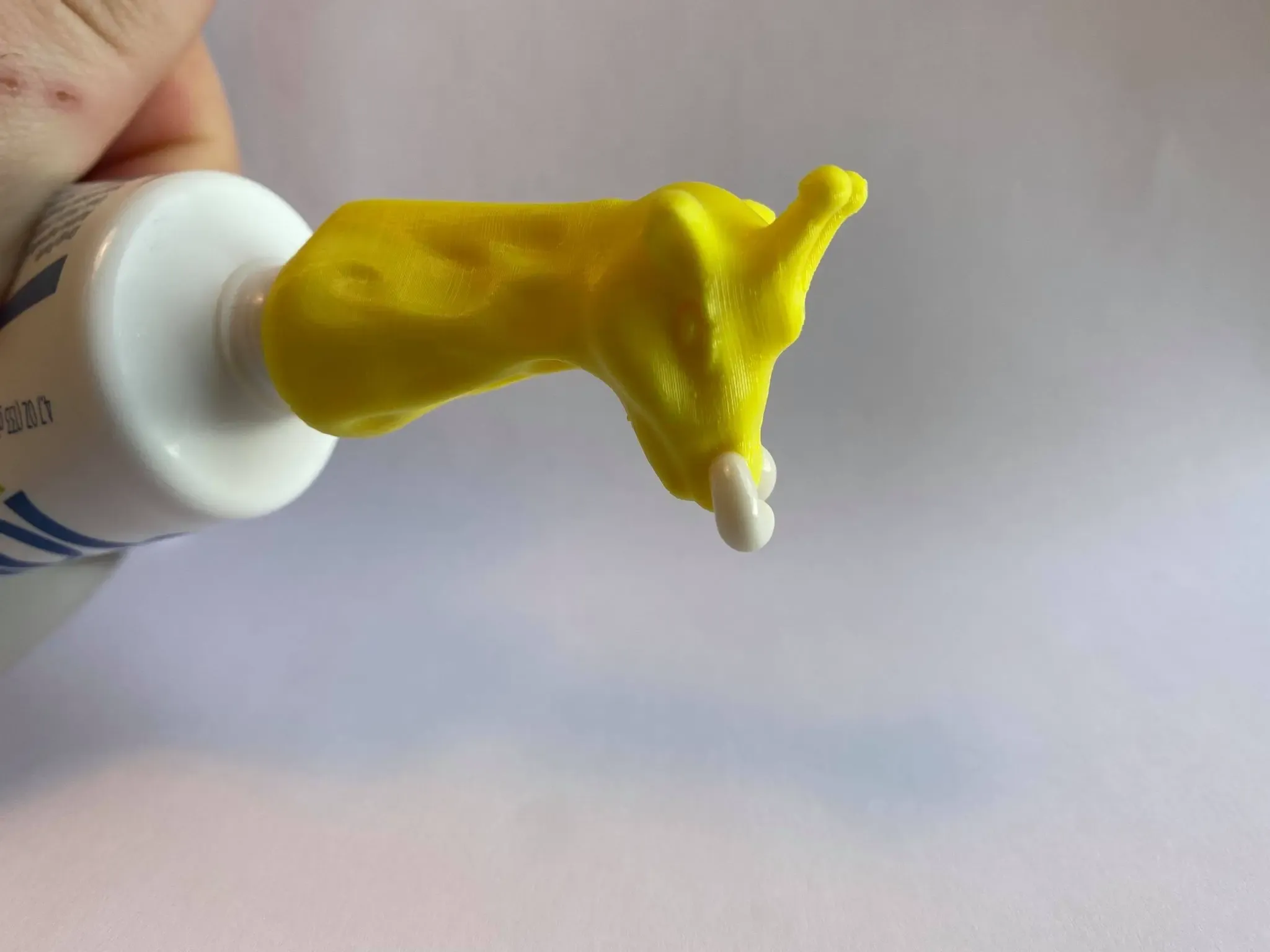 Giraffe Toothpaste Cap
