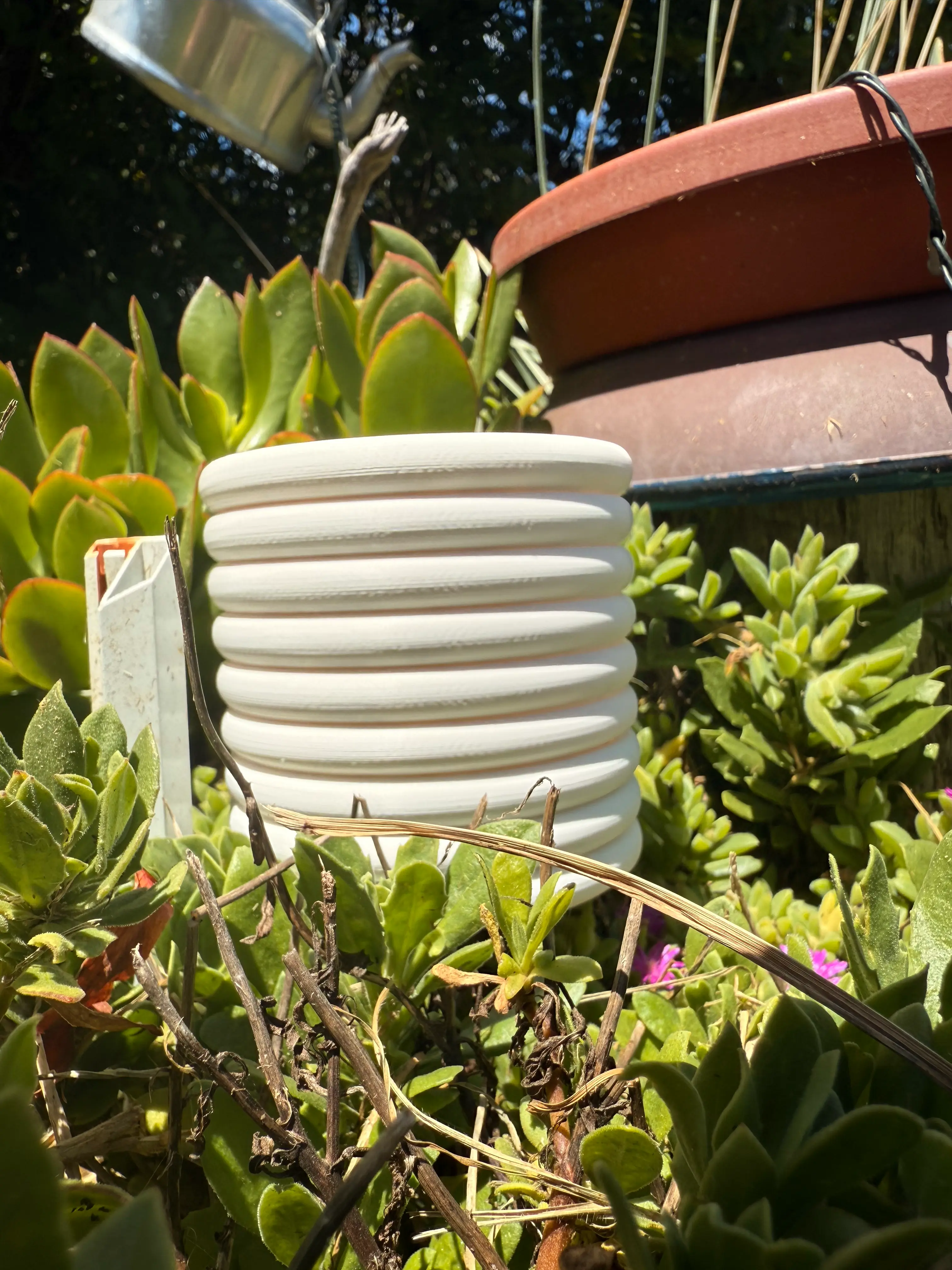 Twist Lock Pot Planter