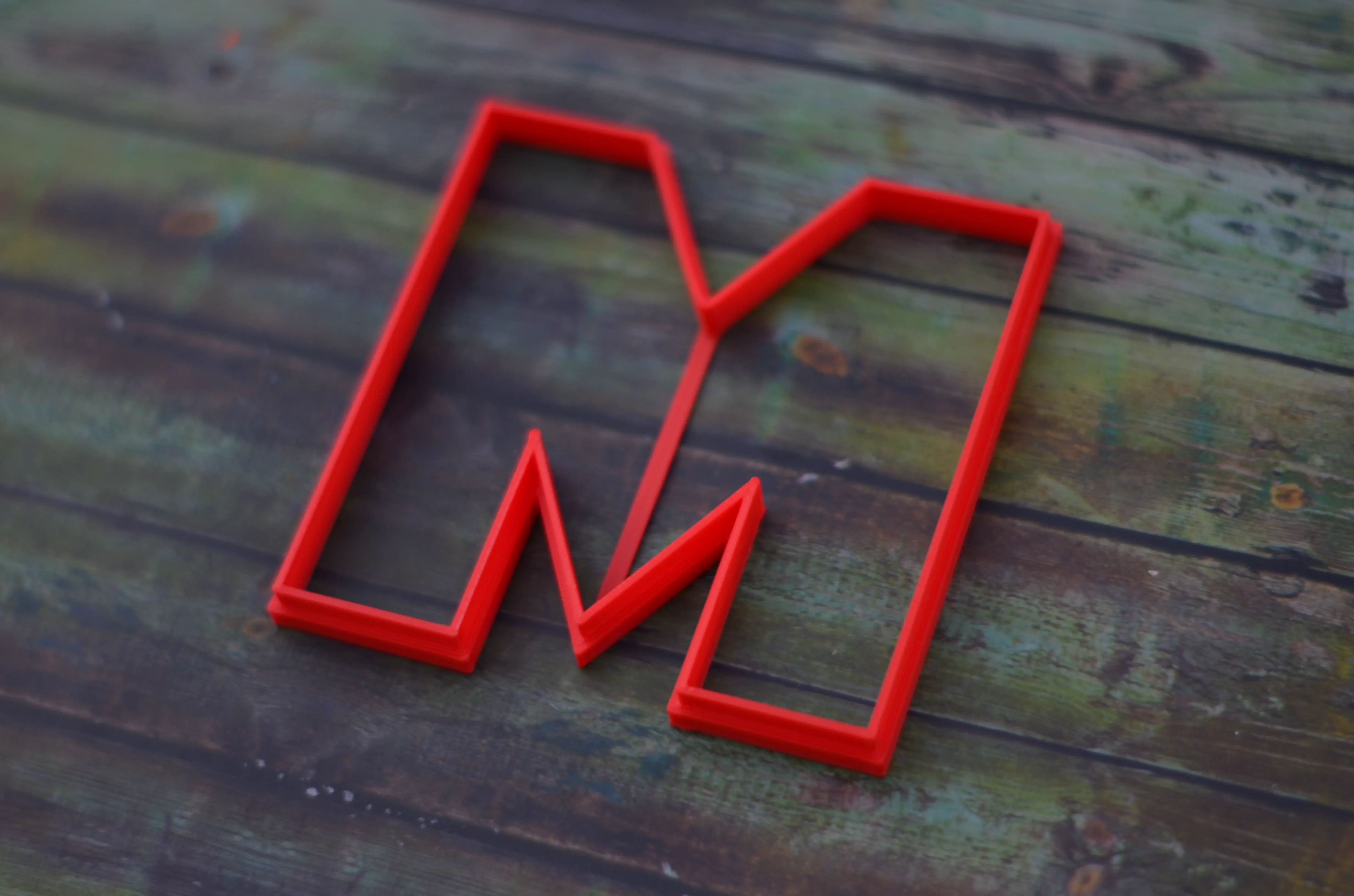 LETTER M COOKIE CUTTER