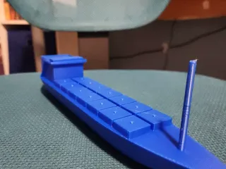 Oil tanker