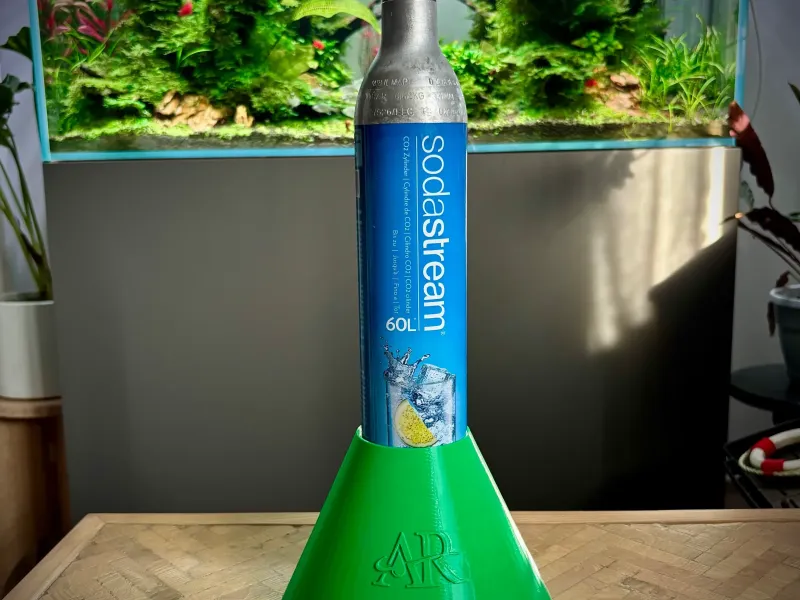 Support Sodastream bottle for aquarium
