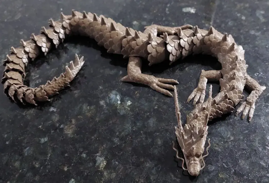 Dragão Oriental Articulado
