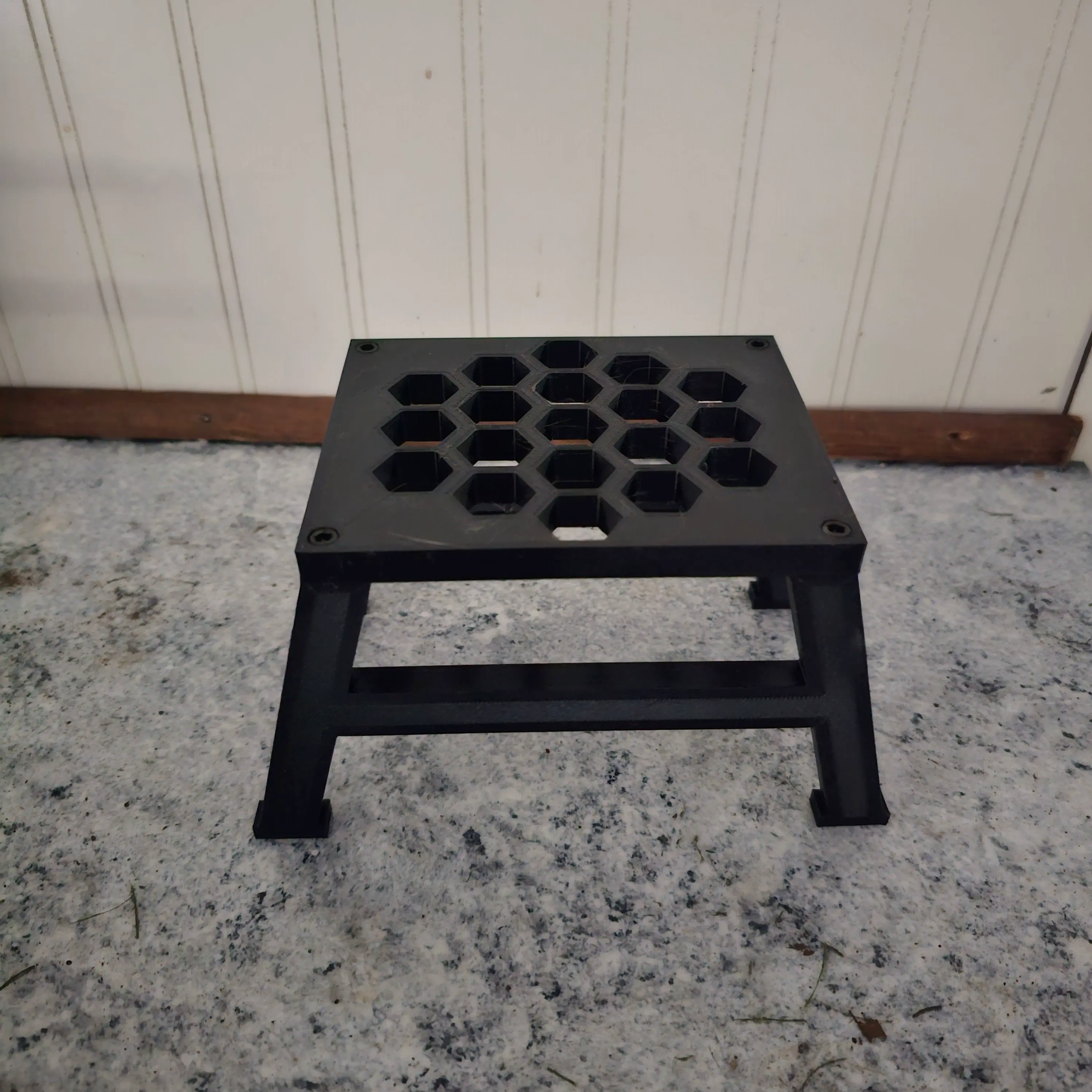 RC Stand for 1/10 and 1/8 Scale