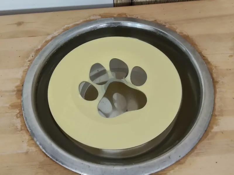 Anti-splash bowl insert