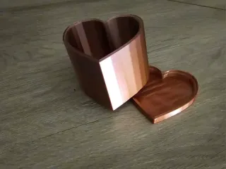 Heart planter