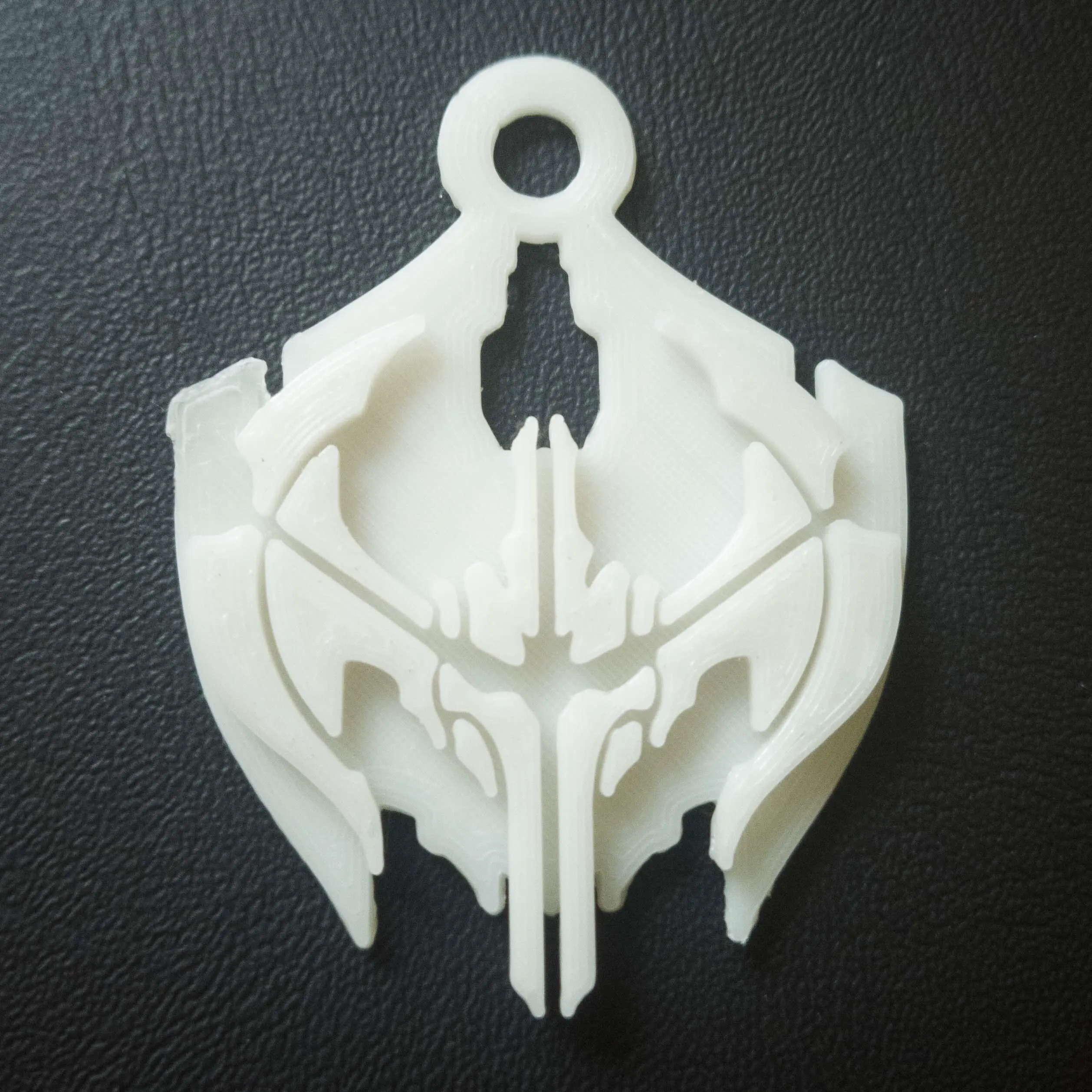 league of legends - noxus keychain