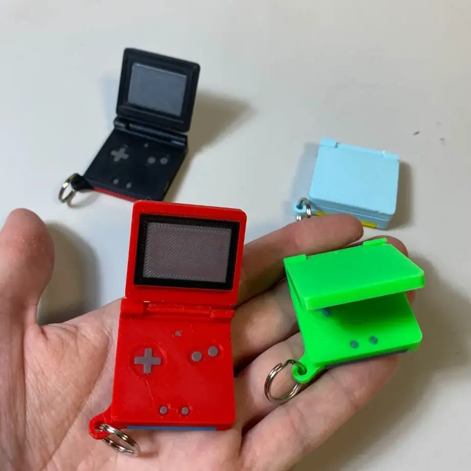 Articulated Keychain Gameboy Advance SP