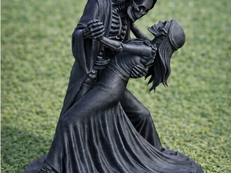 Eternal Embrace Skeleton Lovers Dancing Dip Figurine