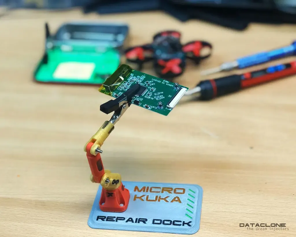 MICRO PCB SUPPORT KUKA ARM - MINIMALIST