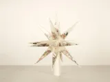 Confetti-Filled Tree Topper-1