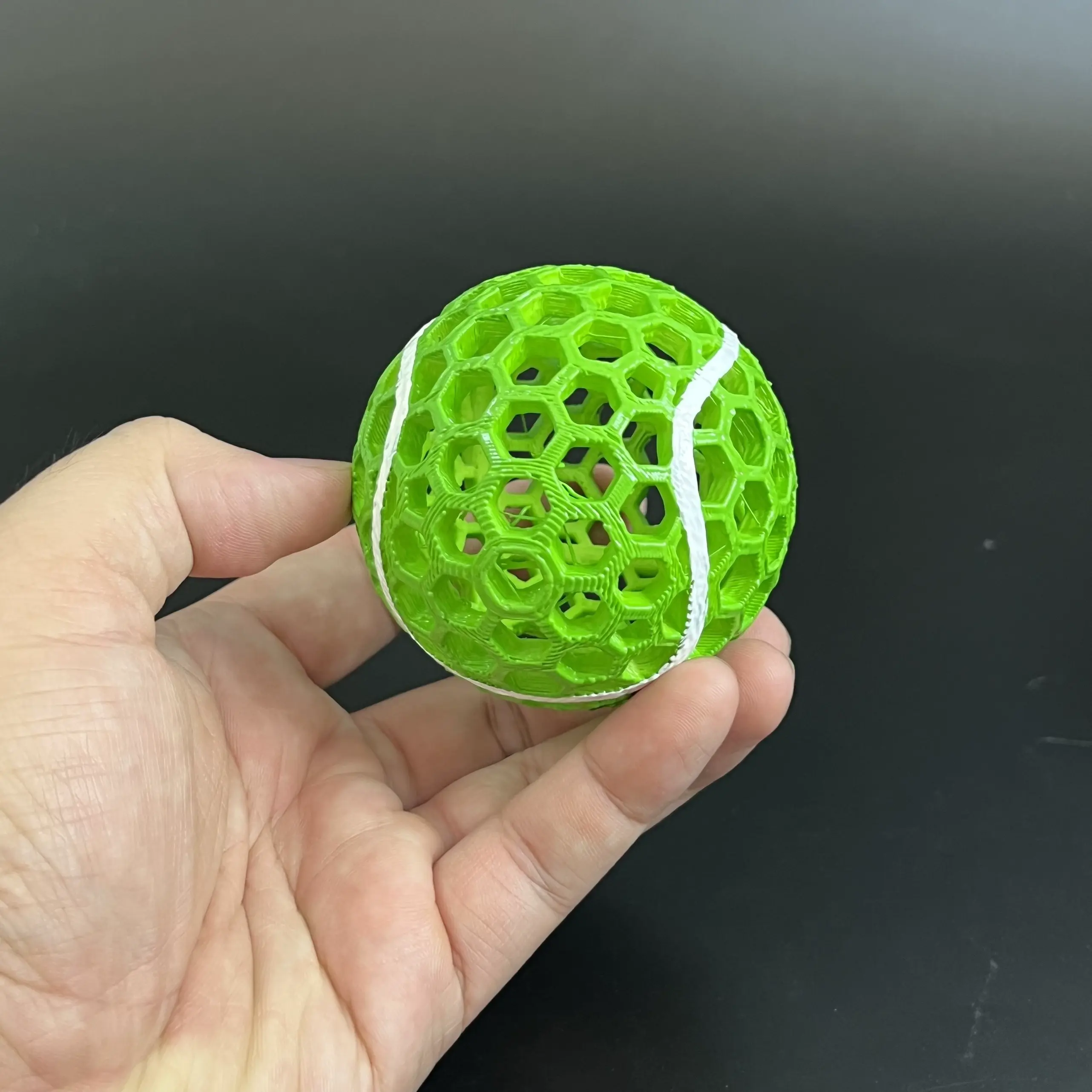 AIRLESS TENNIS BALL - STL & 3MF MULTICOLOR