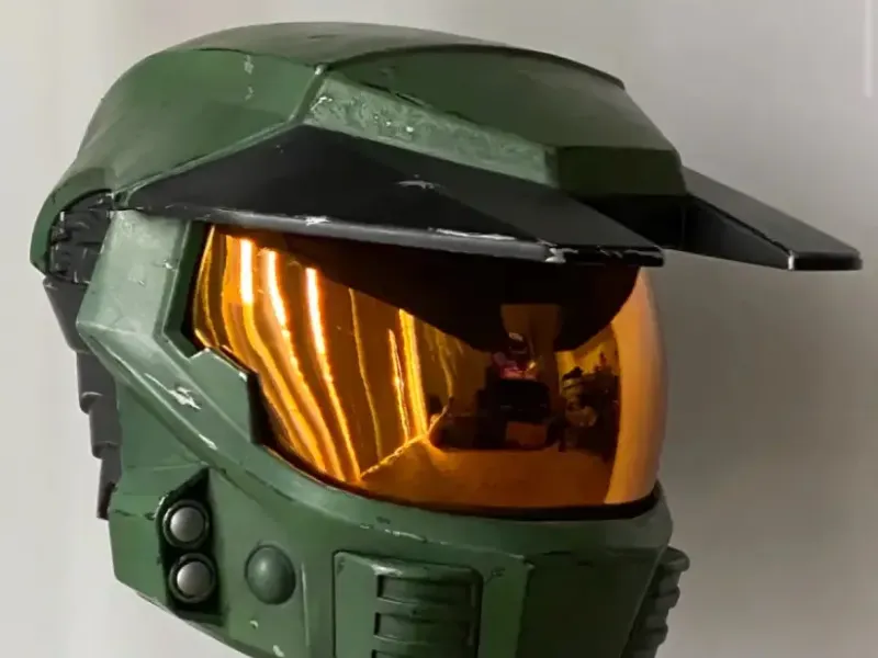 Halo CE Mk5 helmet sliced