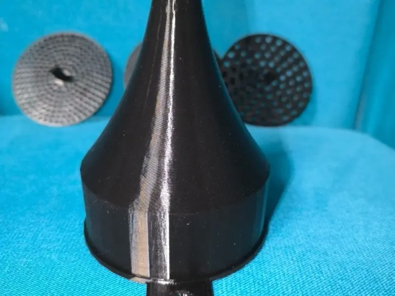 Funil com filtros substituíveis 2, 4, 6 mm/ Funil