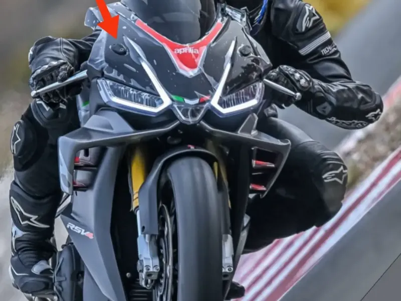 Aprilia RSV4 Circuit mirror hole cover