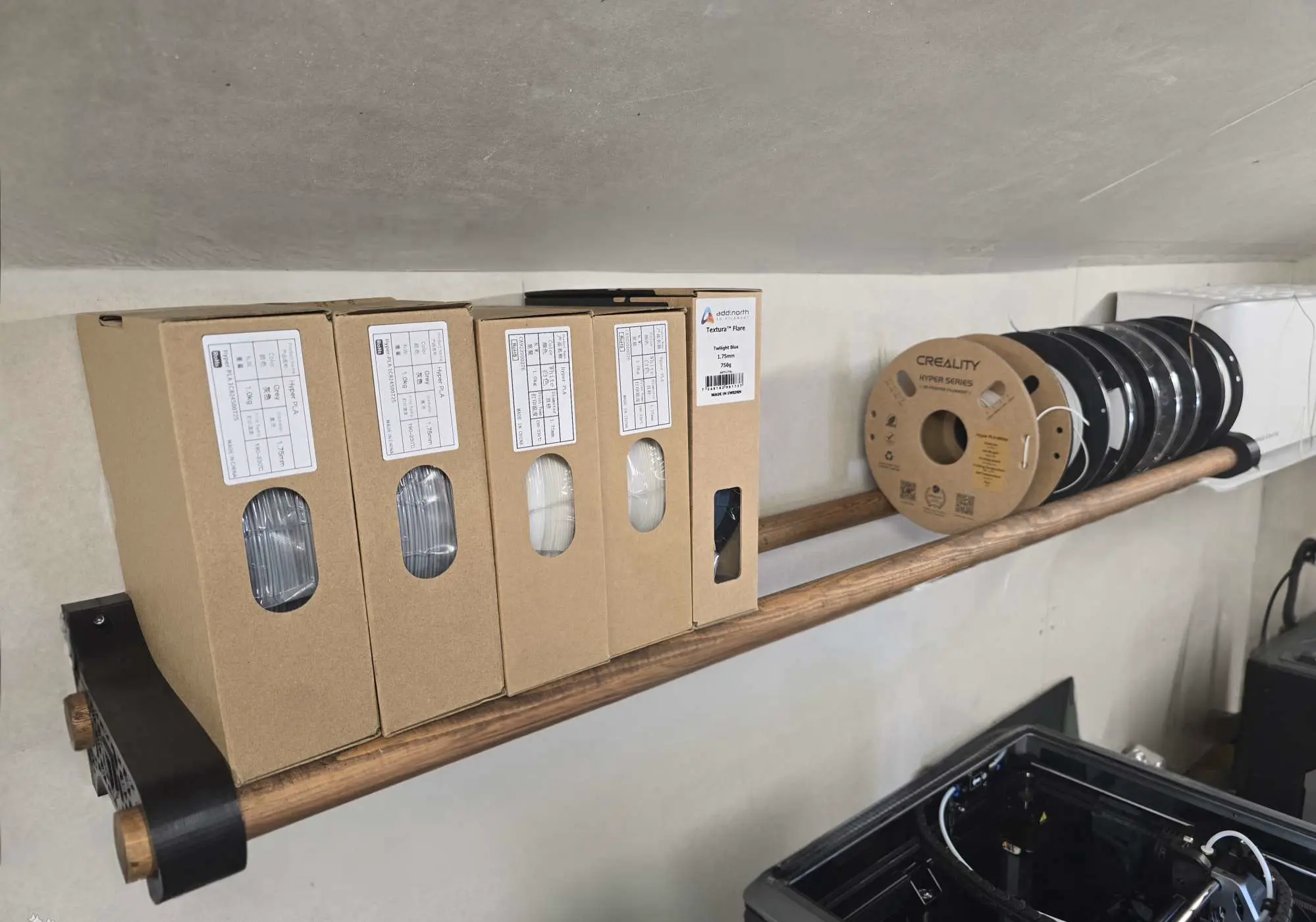 Filament Spool Shelf - 33 mm Dowels