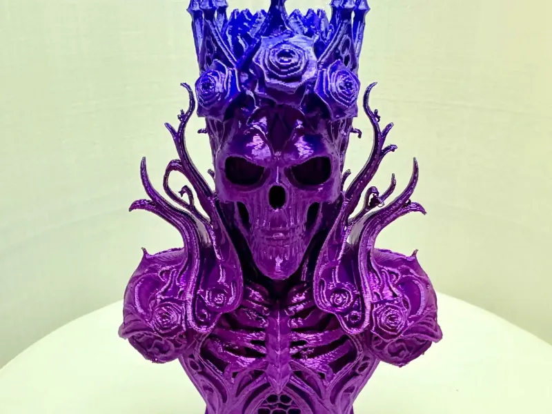Gothic rose skeletal king bust