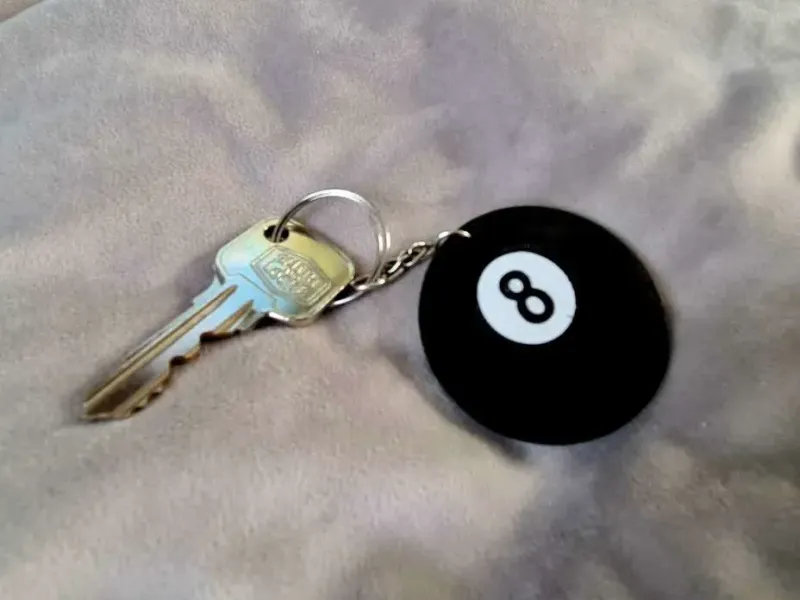 Keychain 8 Ball