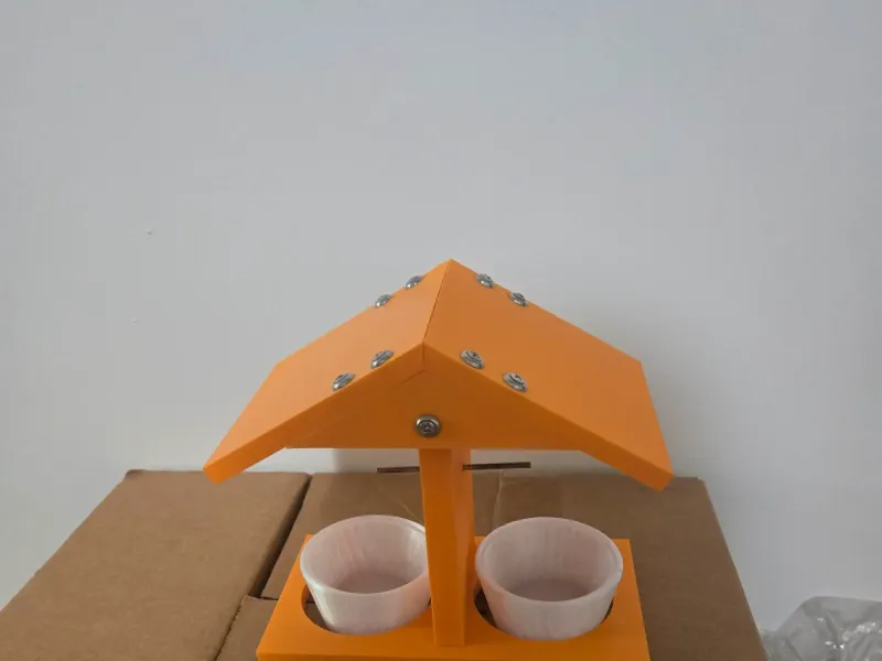 Oriole Birdfeeder