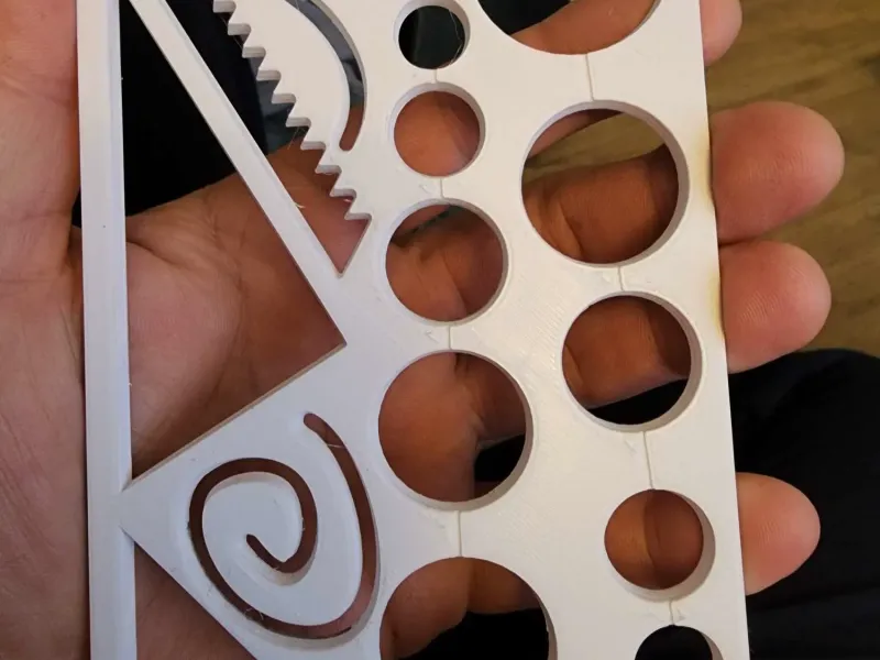 Circle template for physical sketching, drafting, or drawing