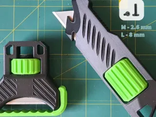 Adjustable utility knife