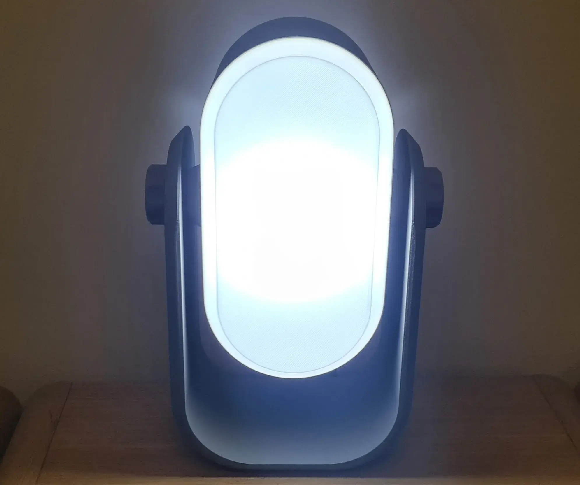 Modern Adjustable Cyber Lamp with Stand for LED E26 or E27