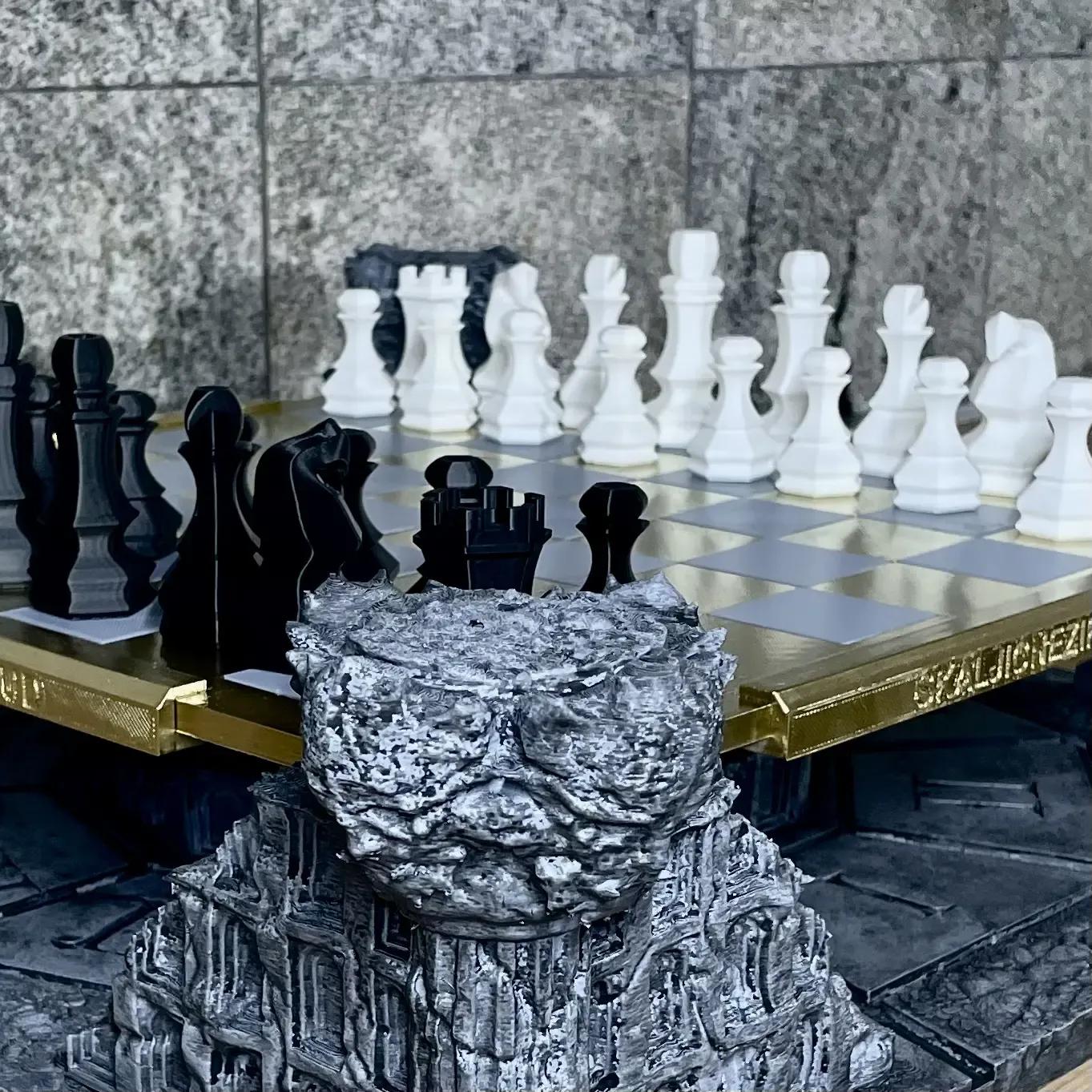 King of the Crumbling Castle - Chess Set