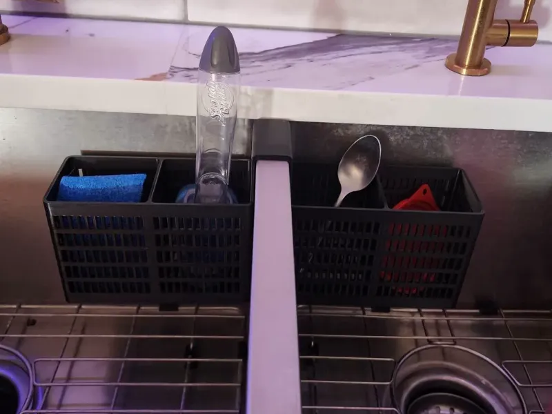 Over the sink silverware holder/basket