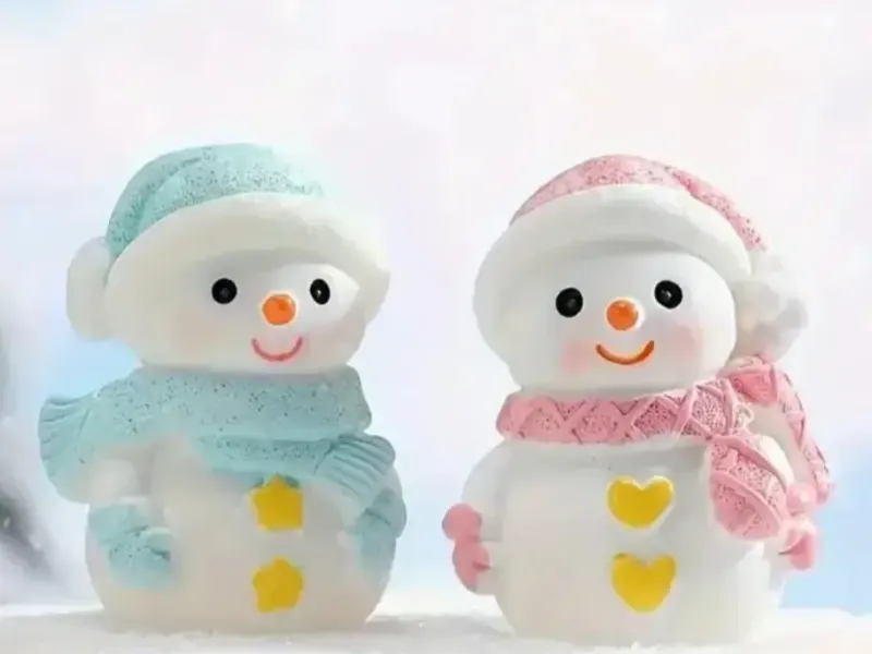 雪だるまのカップルフィギュア