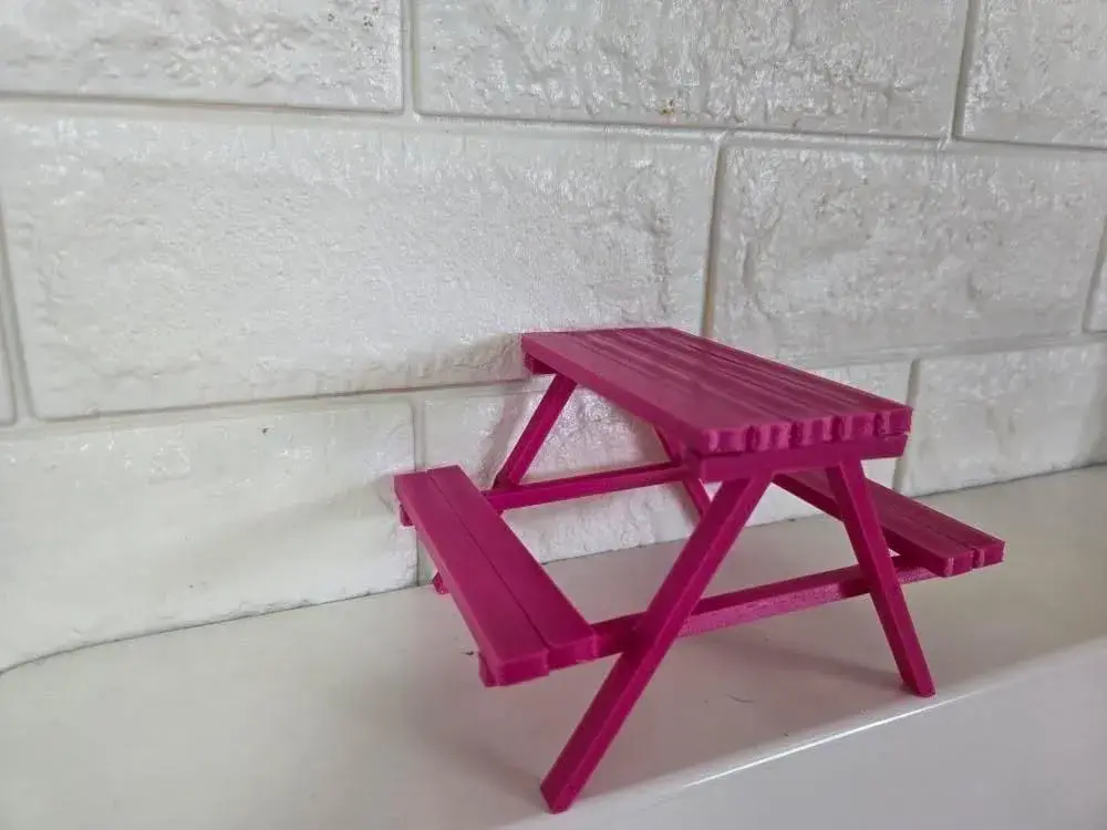 Fingerboard Park - Picnic table - Multipart