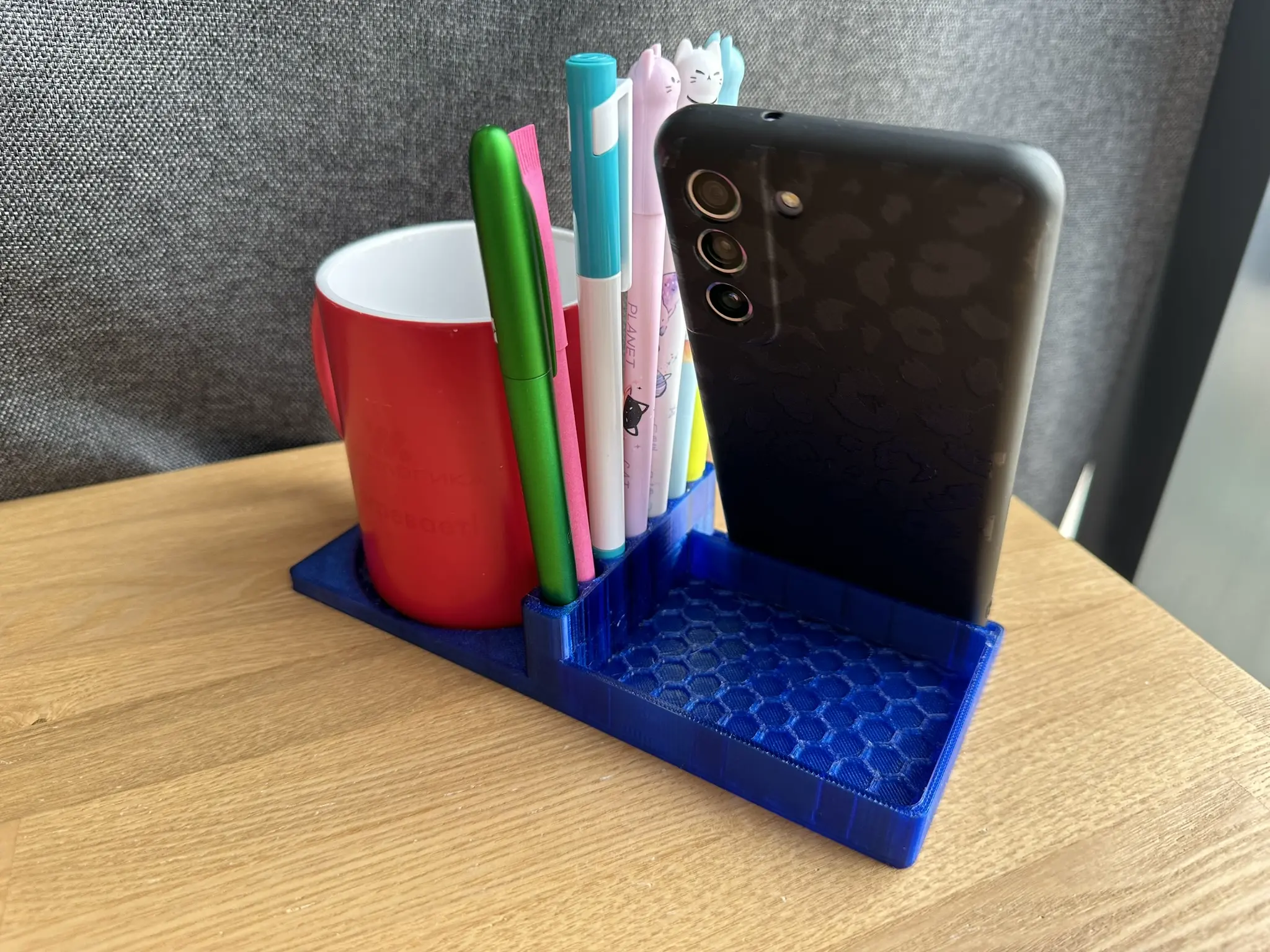 Office organizer with mug and phone holder