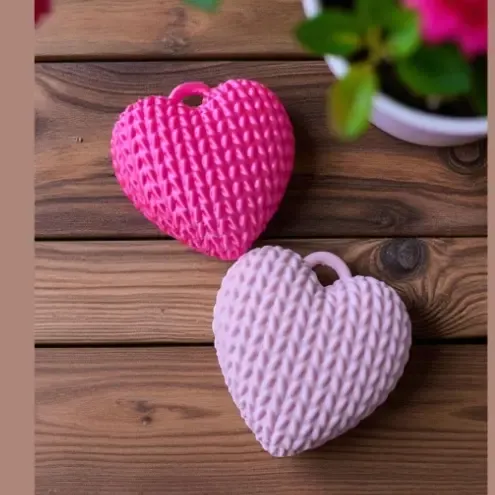 llavero corazón tejido