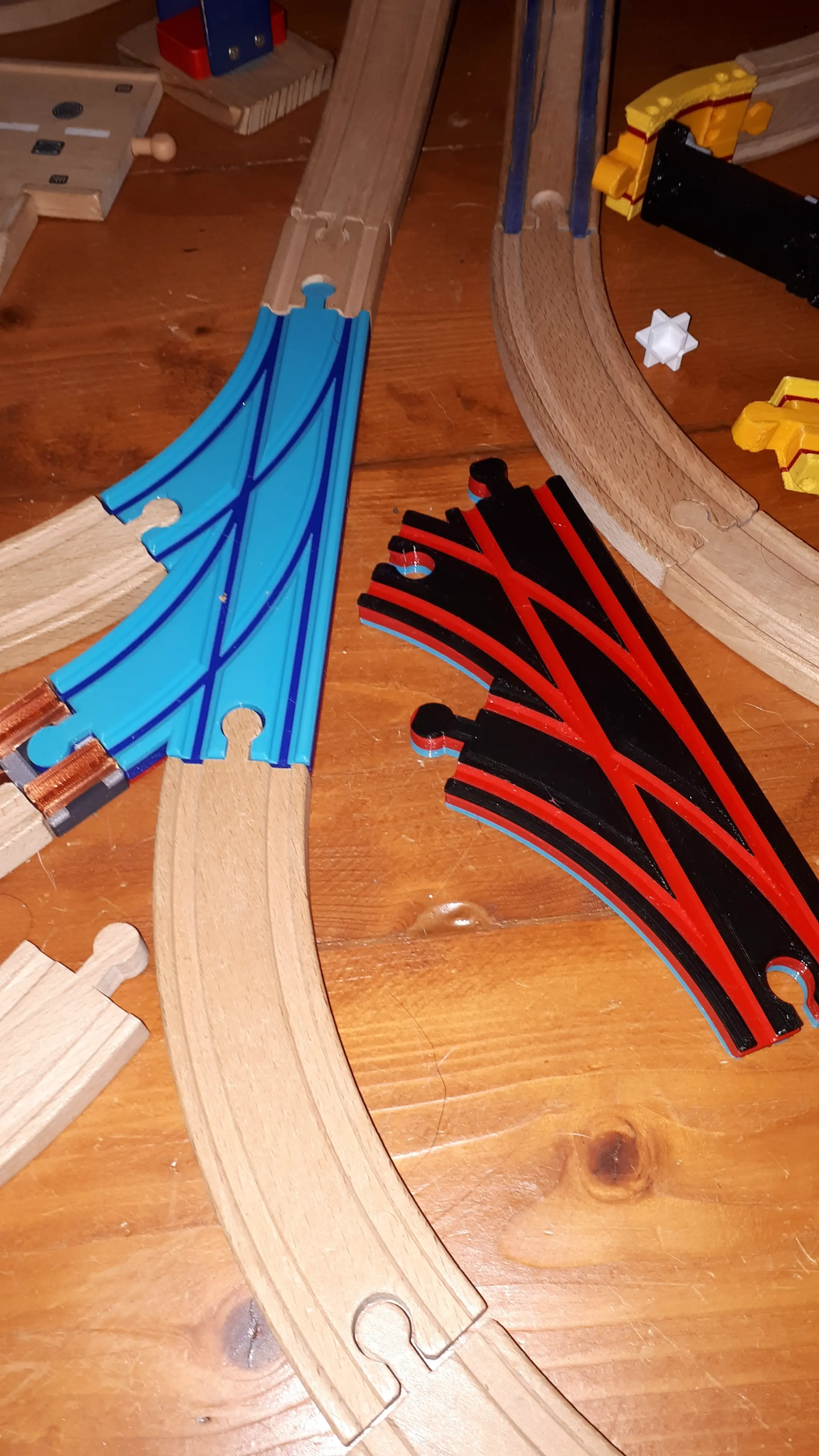 Wooden railway dualforks