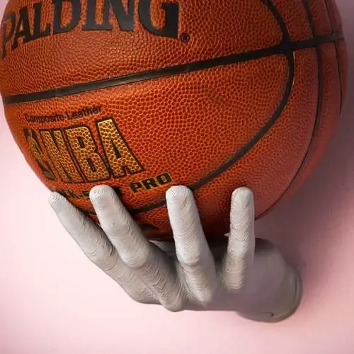 BASKETBALL HOLDER HAND SIZE 7