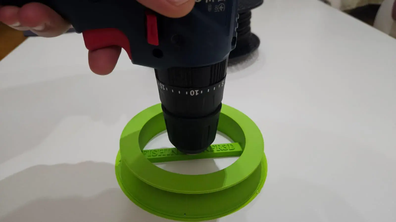 Hand Fishing Rod That Can Be Wound With a Drill