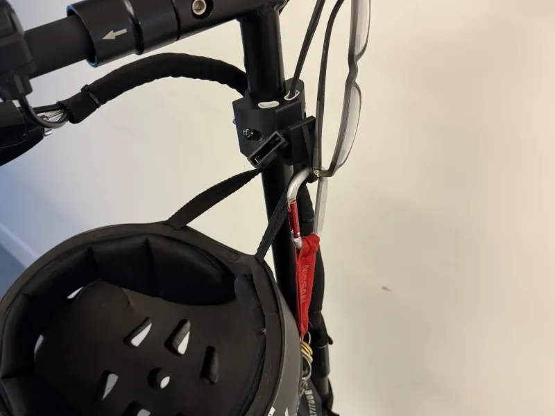 Accesorio multifuncional para Monopatin eléctrico
