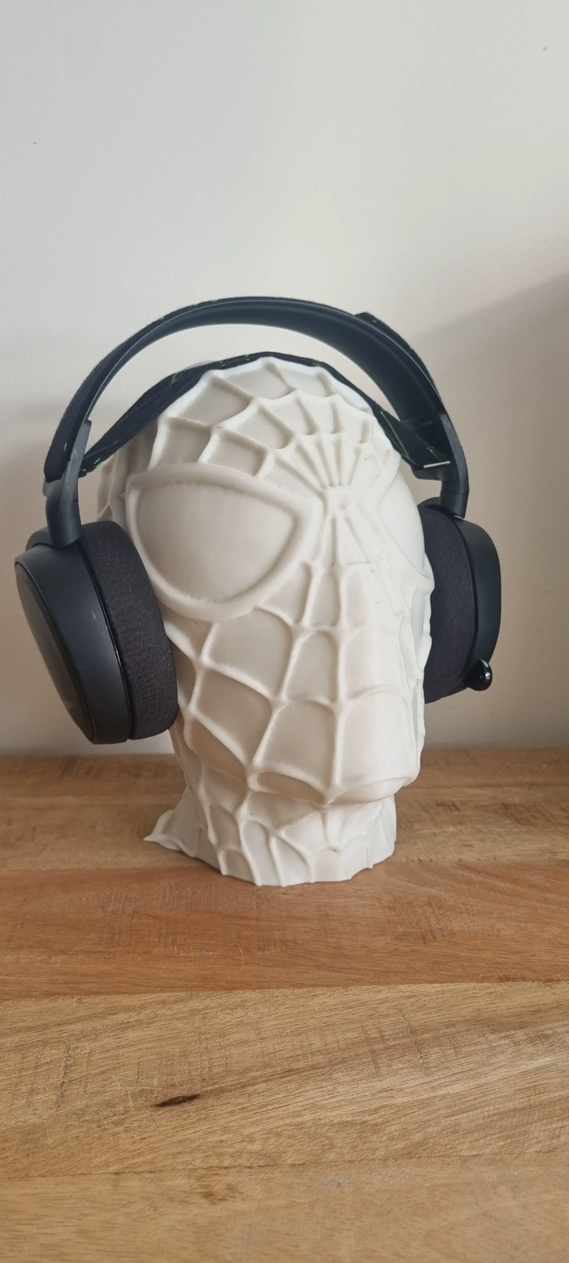 Spiderman Head Statue Headphone Stand