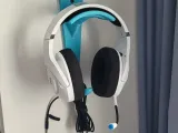 Wallmount for Headphones-3