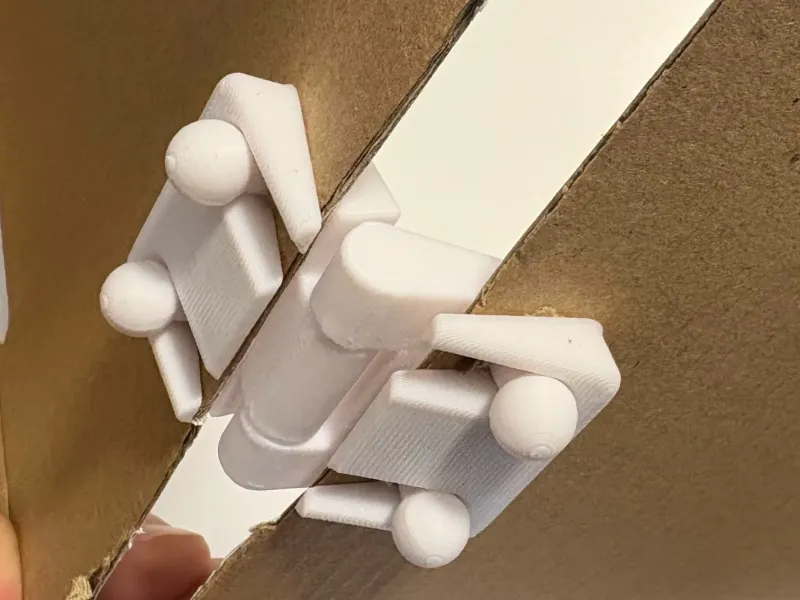 Cartonnectic - Connect cardboard and build your own house!!