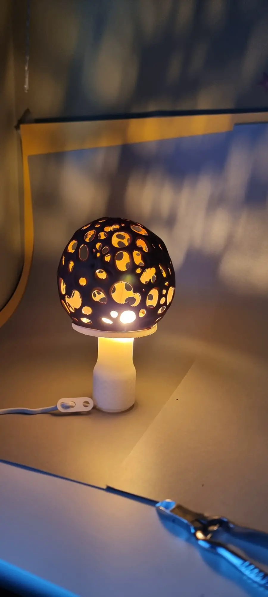 The Morel Glow Snapfit Lamp