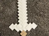 Diamond Sword half-0