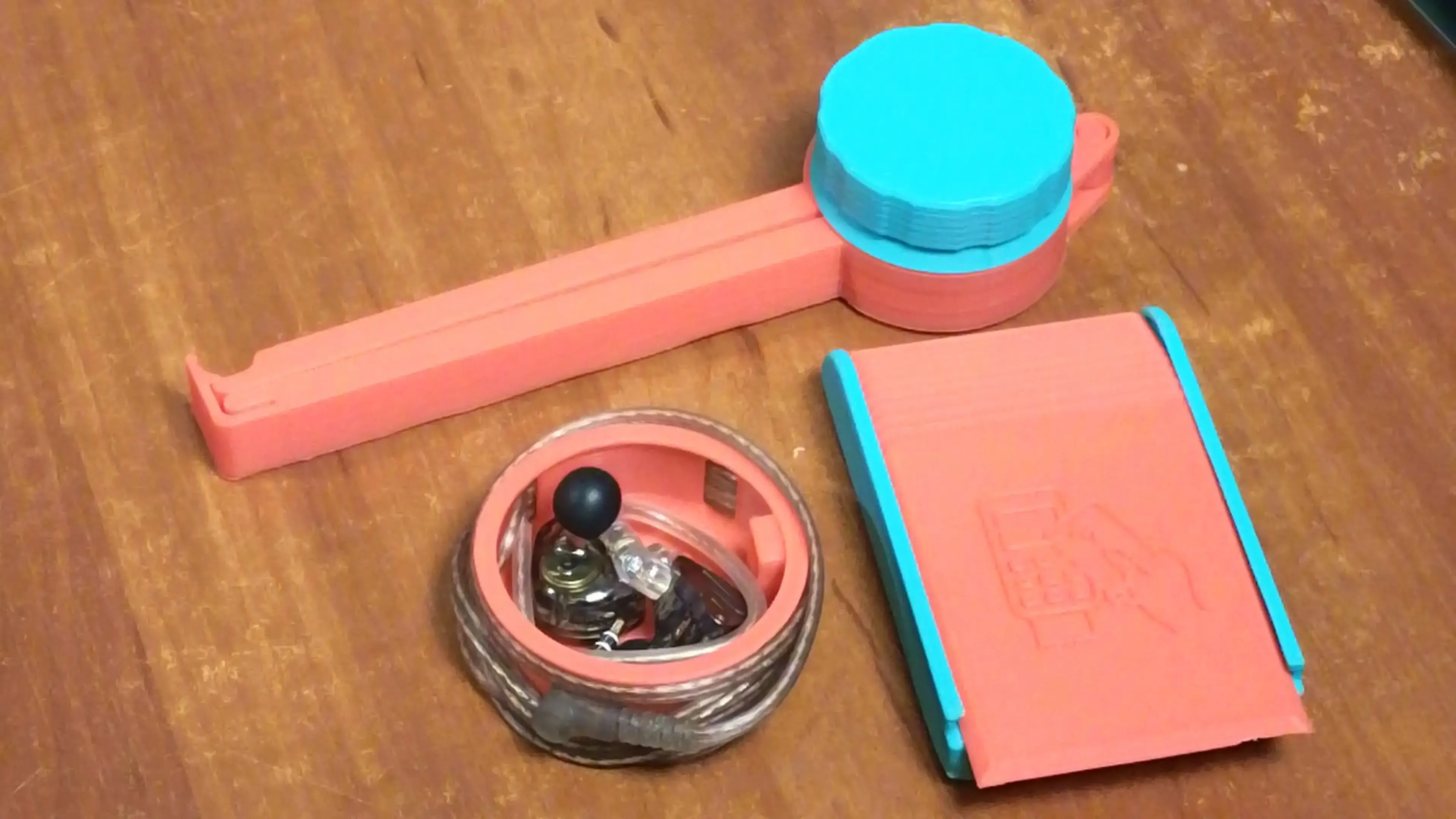 Smart Card Holder: Secure and Portable Storage Solution